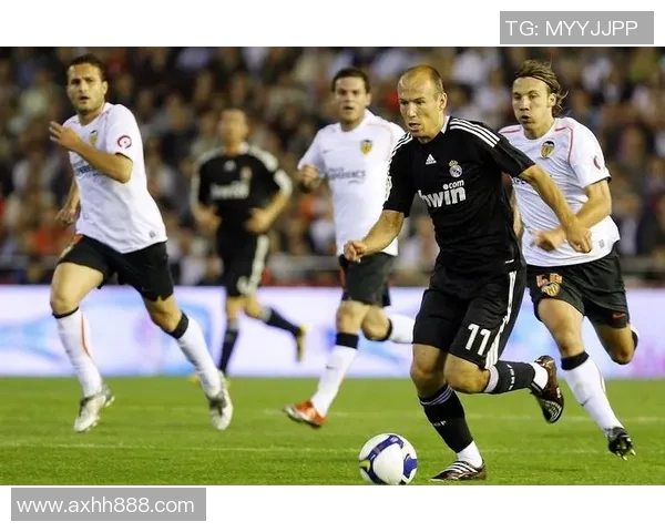 梅斯塔利亚球场见证巴伦西亚保级关键战,格德斯绝杀莱万特德比点燃曙光 梅斯塔利亚球场见证巴伦西亚保级关键战,格德斯绝杀莱万特德比点燃曙光